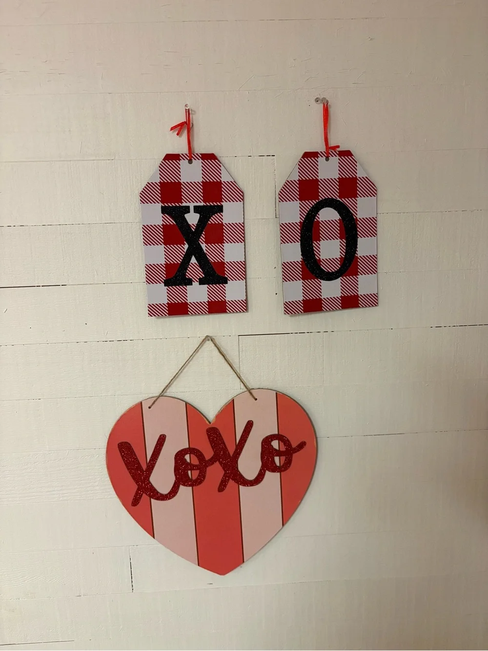 Rustic Valentine’s Day XO XOXO Wood Wall Decor Farmhouse Sign Set